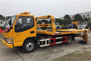 河西哪里有拖车服务